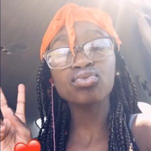 Meet your Posher, Jasmin